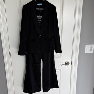 ANTONIO MELANI Elegant satin Black pantsuit